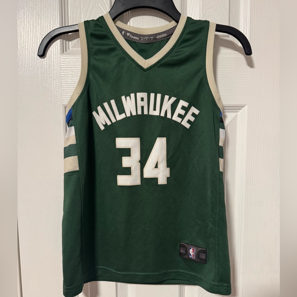 Milwaukee Bucks #34 Giannis Antetokounmpo Fanatics Jersey Youth Small No Stains